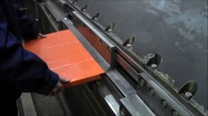 Электромеханический листогиб для производства фасадных кассет  ЛЭ 1,5 30001