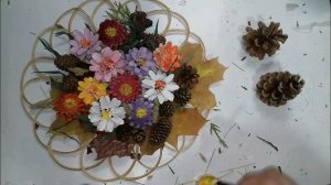 Поделки из шишек .