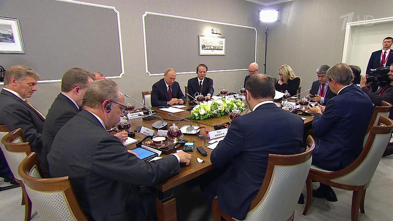 Состоялась встреча Владимира Путина с руководителями ведущих мировых информационных агентств