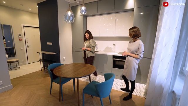 Румтур: интерьер двухкомнатной квартиры. Дизайнерский ремонт в современном стиле. Системы хранения смотреть онлайн