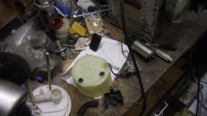 Замена топливног насоса в правом баке