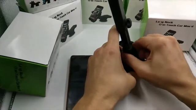 Держатель для телефона, планшета в автомобиль Clamp black смотреть онлайн