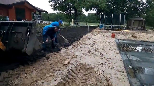 Устройство дорожного покрытия из асфальтной крошки со щебнем