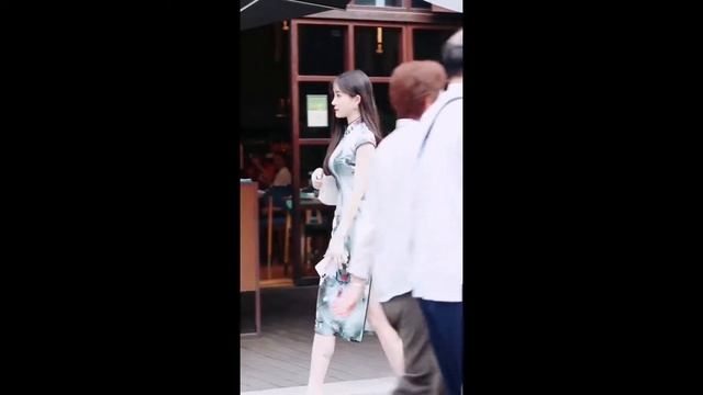 Street snap fashion Oriental cheongsam flavor/ Tik Tok video смотреть онлайн