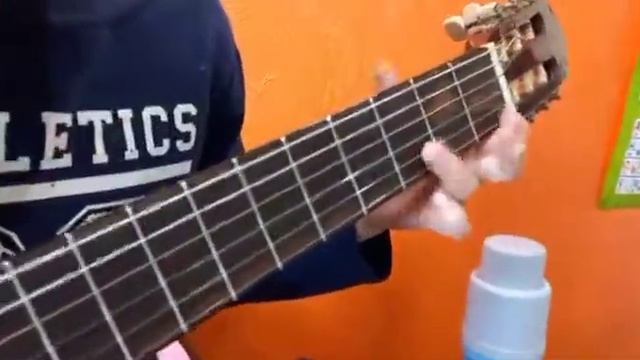 Разминка пальчиком на гитаре смотреть онлайн