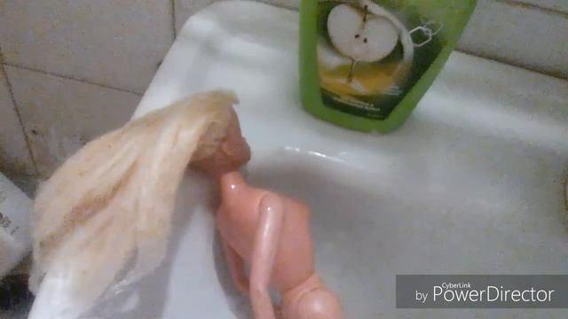 ||Как сделать волосы куклы шелковистыми?|| ЭКСПЕРИМЕНТ|| - Сuties Cat -|| смотреть онлайн