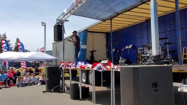 Joey Gibson speaks about the authority of Jesus over politics смотреть онлайн