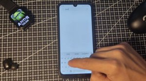 Как сделать ЧЕРНО-БЕЛЫЙ экран на Xiaomi | Фишки Android