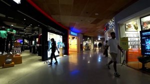 Бали / ТЦ в Пантай Кута / Beachwalk Shopping Center Bali
