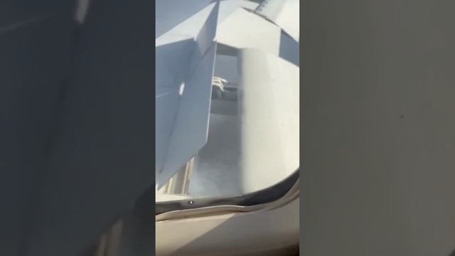 У самолёта рейса Пхукет-Москва лопнуло шасси на взлёте