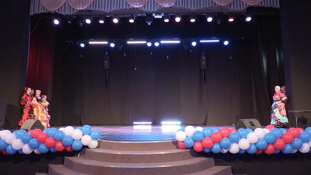 Праздничный концерт (Кострома, 12.12.21) смотреть онлайн