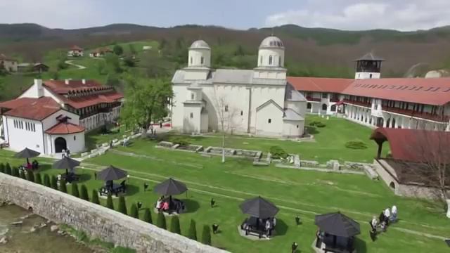 ČUDO IZNAD MILEŠEVE: NATO Pilotu se Ukazao Beli Anđeo pa Nije Smeo da Baci Bombu na Svetinju смотреть онлайн