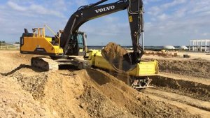 Volvo EC250E