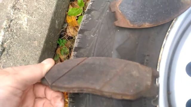 Как заменить тормозные колодки на Санта Фе .классик. смотреть онлайн