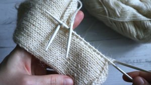 Как набирать петли на пятке при вязании носков спицами