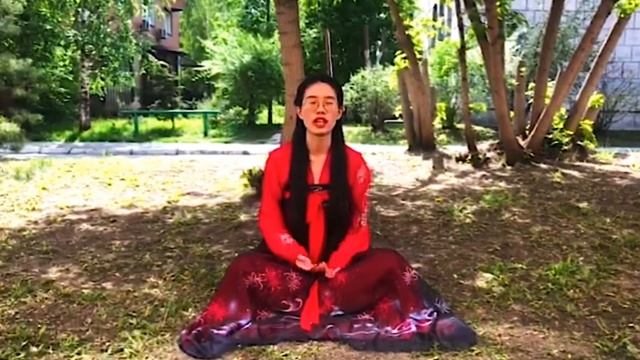 "Разные, но равные". Национальные китайские костюмы смотреть онлайн