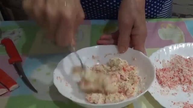 Рецепты сырных шариков 4 начинки -красная икра, крабовые палочки, орехи, огурцы смотреть онлайн