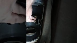 Снимаем, чистим мотор печки (вентилятор отопителя) на e83