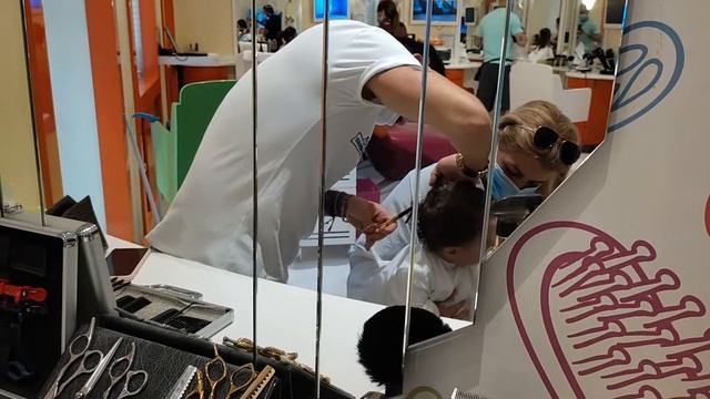 Руфат • Первая стрижка • Barbarisso смотреть онлайн