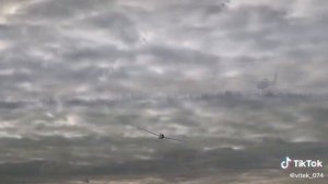 планер с реактивными двигателеми.