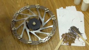 Делаем часы из тормозного диска