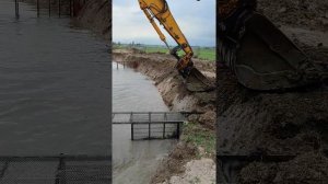 капаем пруды , можете перемотать на конец как правильно установить шлюз на один уровень