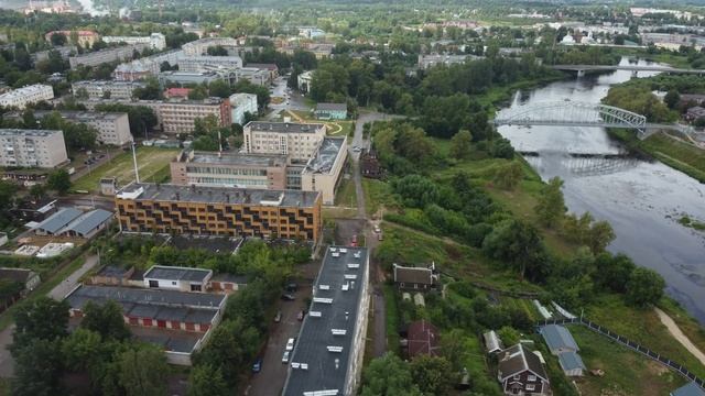 Речка чалпа в боровичах. Боровичи видео. Витебск река двина. Мост боровичи америка. Боровичи новая набережная.