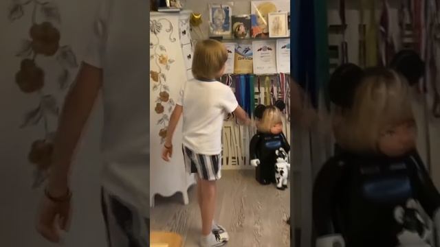 Гном Гномыч назвал своего приемника! смотреть онлайн