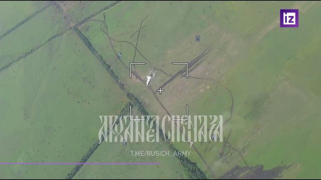 Американская БМП М2 «Брэдли» горит на Запорожском направлении / Известия
