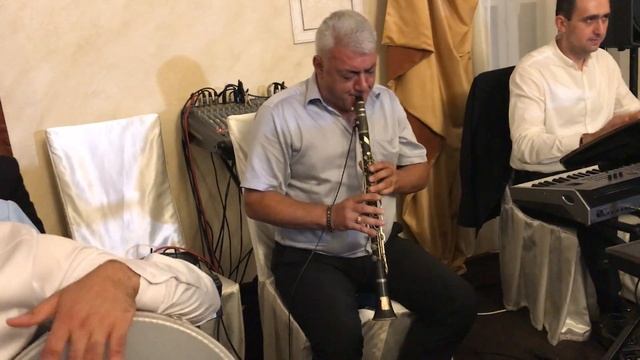 Эрнест Погосян , Быстный танец "Кентаури" папури смотреть онлайн