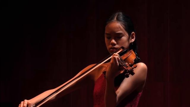 1st Prize | Chopin Nocturne c sharp minor for violin & piano arr. Milstein - Sanne Lam (12), Violin смотреть онлайн