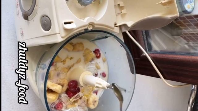 КЛУБНИЧНЫЙ КОКТЕЙЛЬ ?. КОКТЕЙЛЬ. СМУЗИ. COCKTAIL. смотреть онлайн