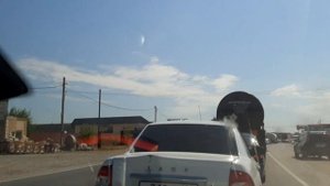 Дураки и дороги / трасса через город Хасавюрт / автохамы и безответственность властей