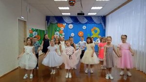 Песня "Мамочка любимая моя", сл. и муз. Т. Петровой