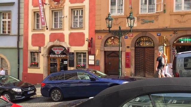 Улица Нерудова в Праге смотреть онлайн