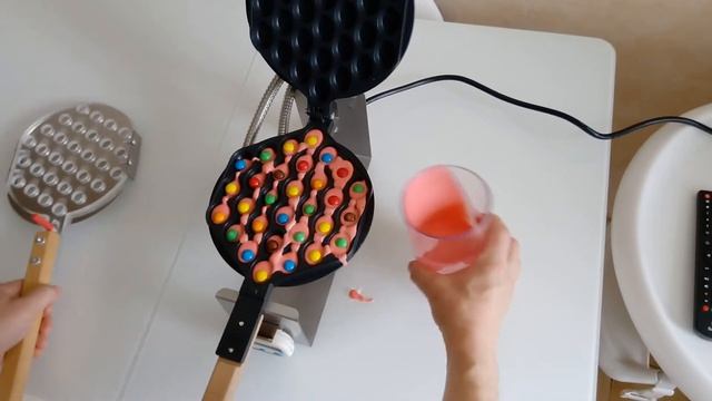 ЗАГРУЗЧИК ДЛЯ ГОНКОНГСКИХ ВАФЕЛЬ смотреть онлайн