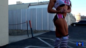 Nikki Fuller Bodybuilding Posedown