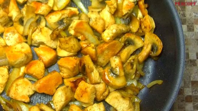 Куриное филе в сметане. Сочнейшее...