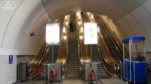 Станции Петербургского метрополитена | Гостиный двор