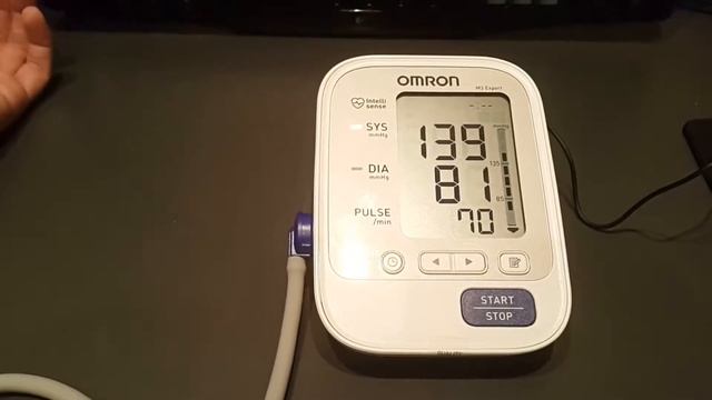 ОНЛАЙН ТРЕЙД.РУ — Тонометр OMRON M3 Expert (HEM-7132-ALRU) + Адаптер + Универсальная манжета смотреть онлайн