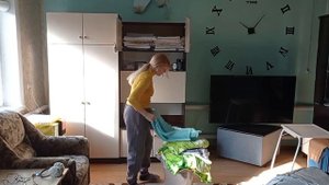 Стиральная машинка не хочет работать. Ещё вхожу в роль хозяйки.Мою наконец посуду .