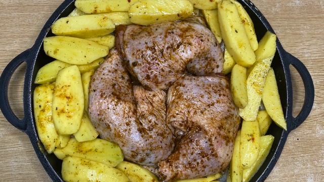 Куриные ножки с картофелем в духовке. [Рецепт вкусного ужина в духовке] смотреть онлайн