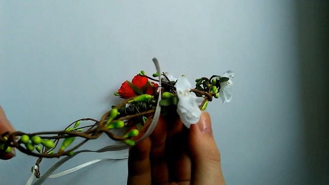 Обруч для волос с цветами. Греческая прическа. смотреть онлайн