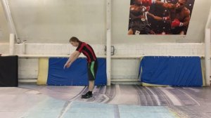 Кувырок назад с прямыми ногами