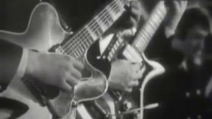 Поющие гитары Ты скажи зачем мы с тобою рядом