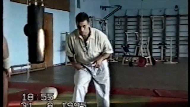 Відстань у рукопашному бою смотреть онлайн