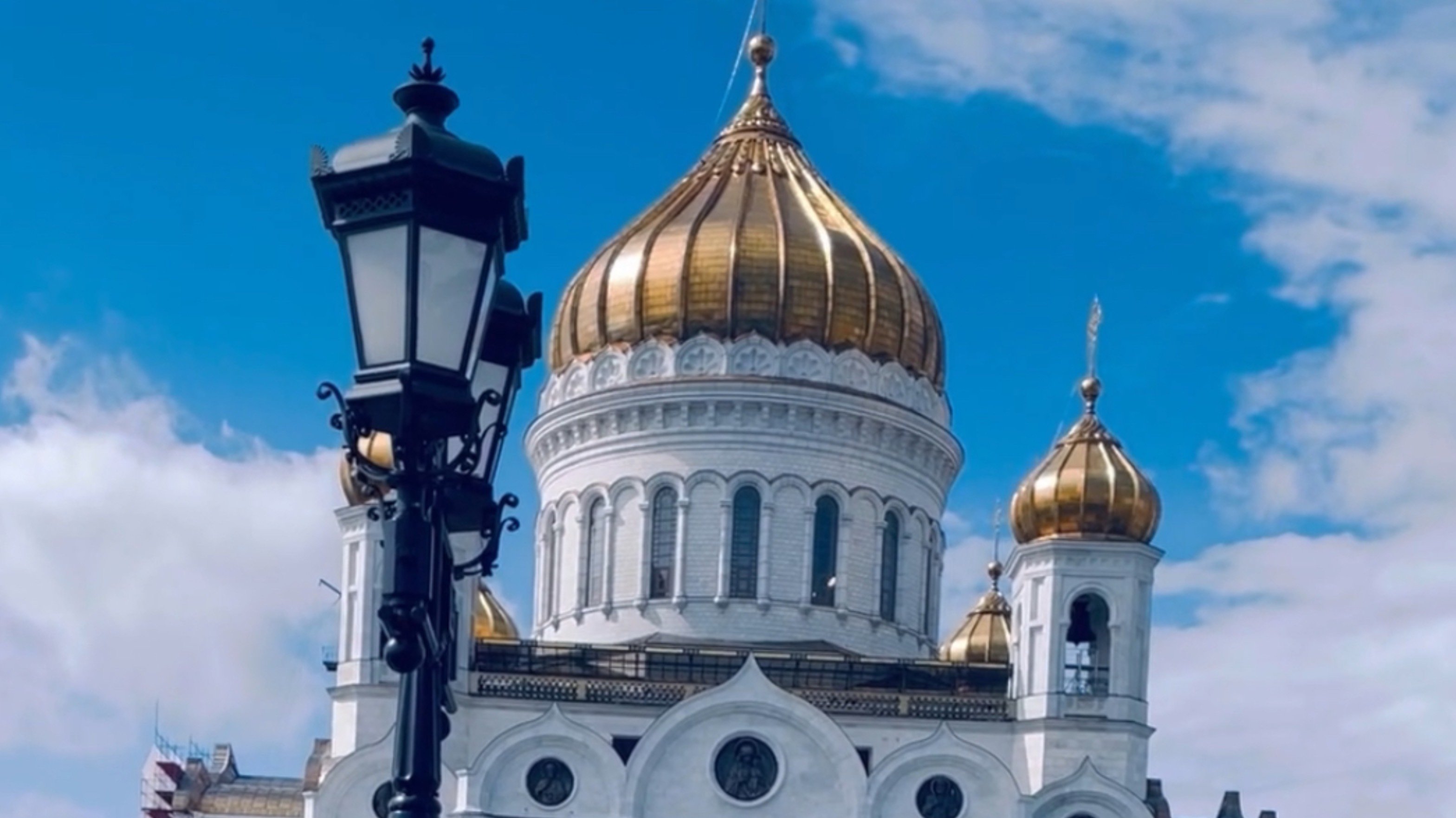 По достопримечательным местам Москвы
