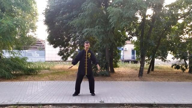 Цигун для здоровья. Урок 7-1.Бадуанцзинь. Упражнения 1 - 3.Выполняем вместе. смотреть онлайн