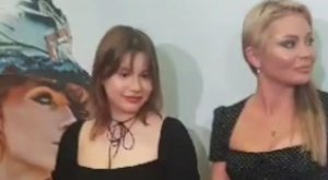 Дана Борисова показала повзрослевшую дочь с оголенным животом