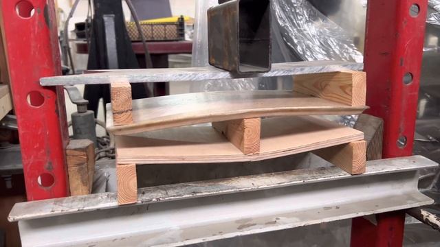 Испытываем сендвич для лодки. Конструкционный пенопласт или фанера, кто прочнее??? смотреть онлайн